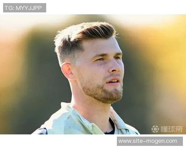 国米若明夏引进新门将何塞普马丁内斯或主动寻求转会