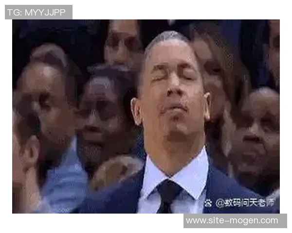 泰伦卢幽默点评伦纳德拼劲难得一见但我们深有体会 泰伦卢幽默点评伦纳德拼劲难得一见但我们深有体会