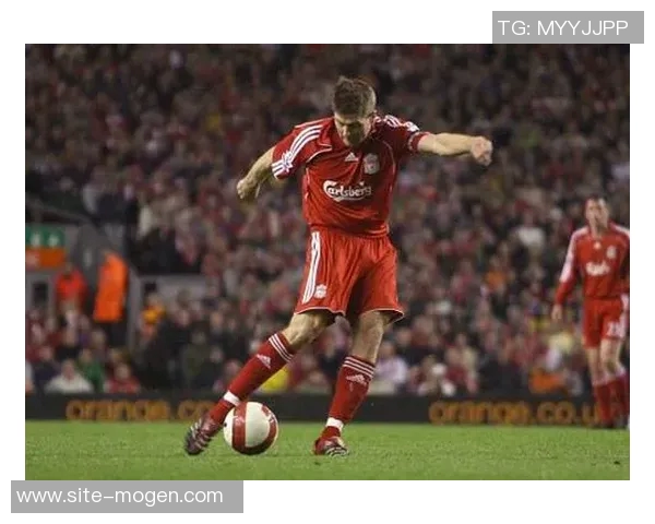 旧将称赞杰拉德为真正斗士为胜利不惜一切代价的精神令人敬佩