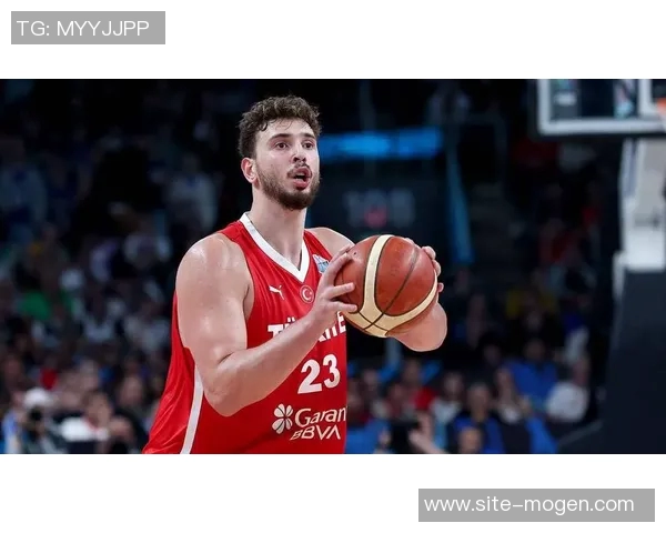 火箭队篮下表现下滑超20申京夏季训练成效不佳亟需调整 火箭队篮下表现下滑超20申京夏季训练成效不佳亟需调整